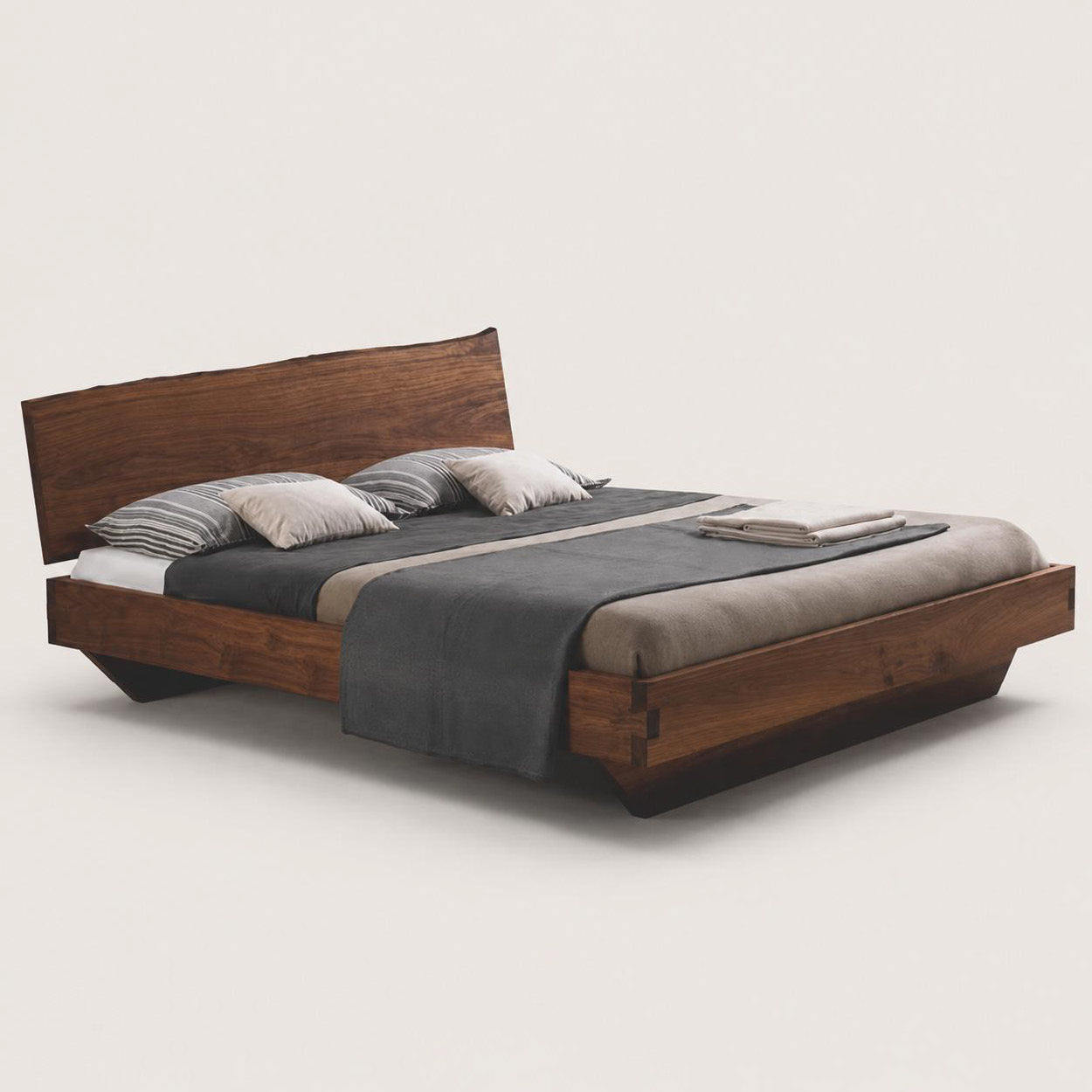 Falda Live-Edge Platform Bed