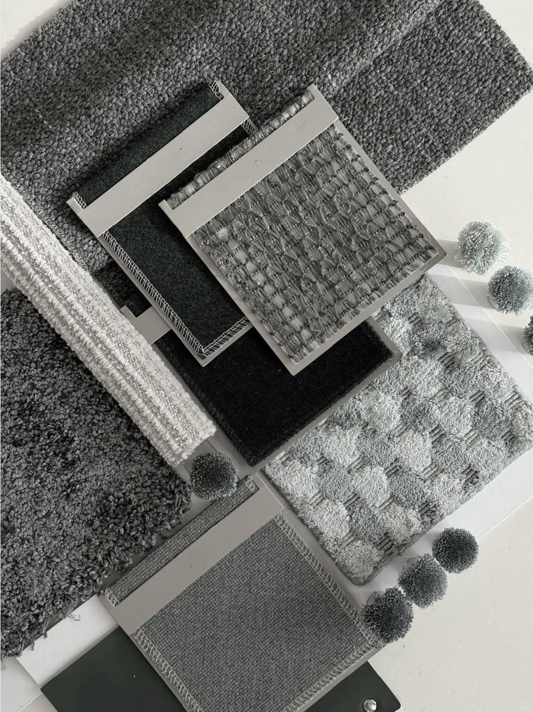 Trama Textured Rug Collection