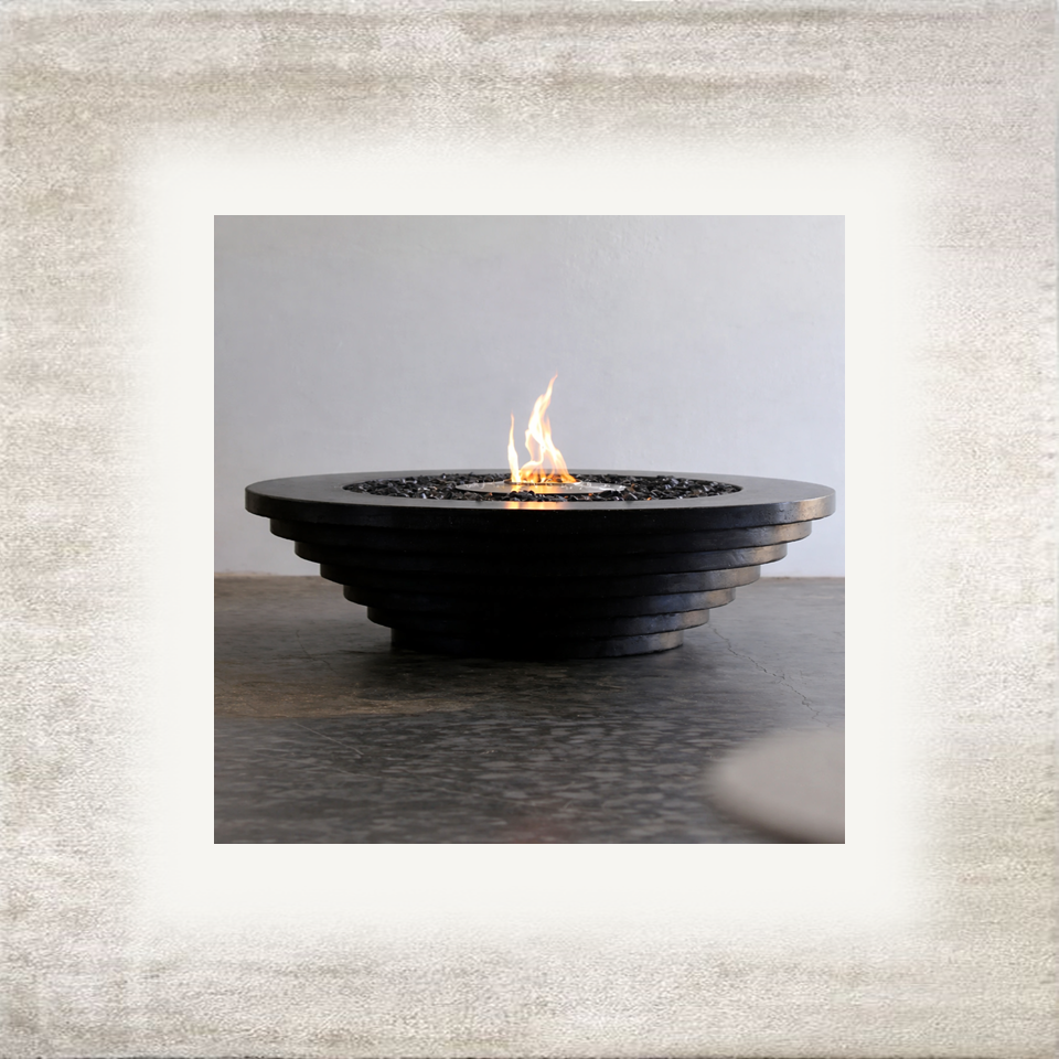 Outdoor fireplaces and heaters