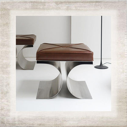 Cala Sculptural Side Table – view 2