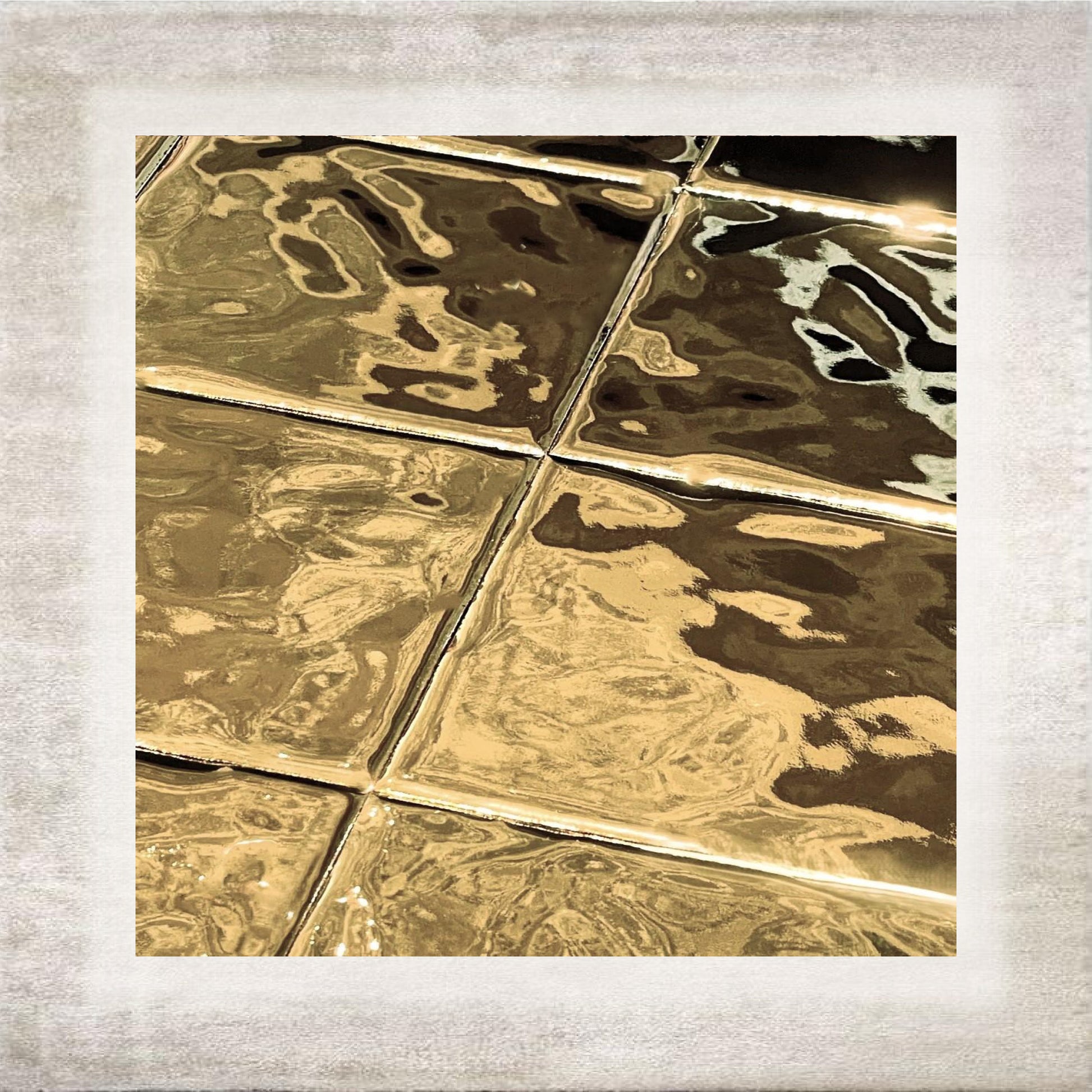 Aureo Handmade Gold Tile surface