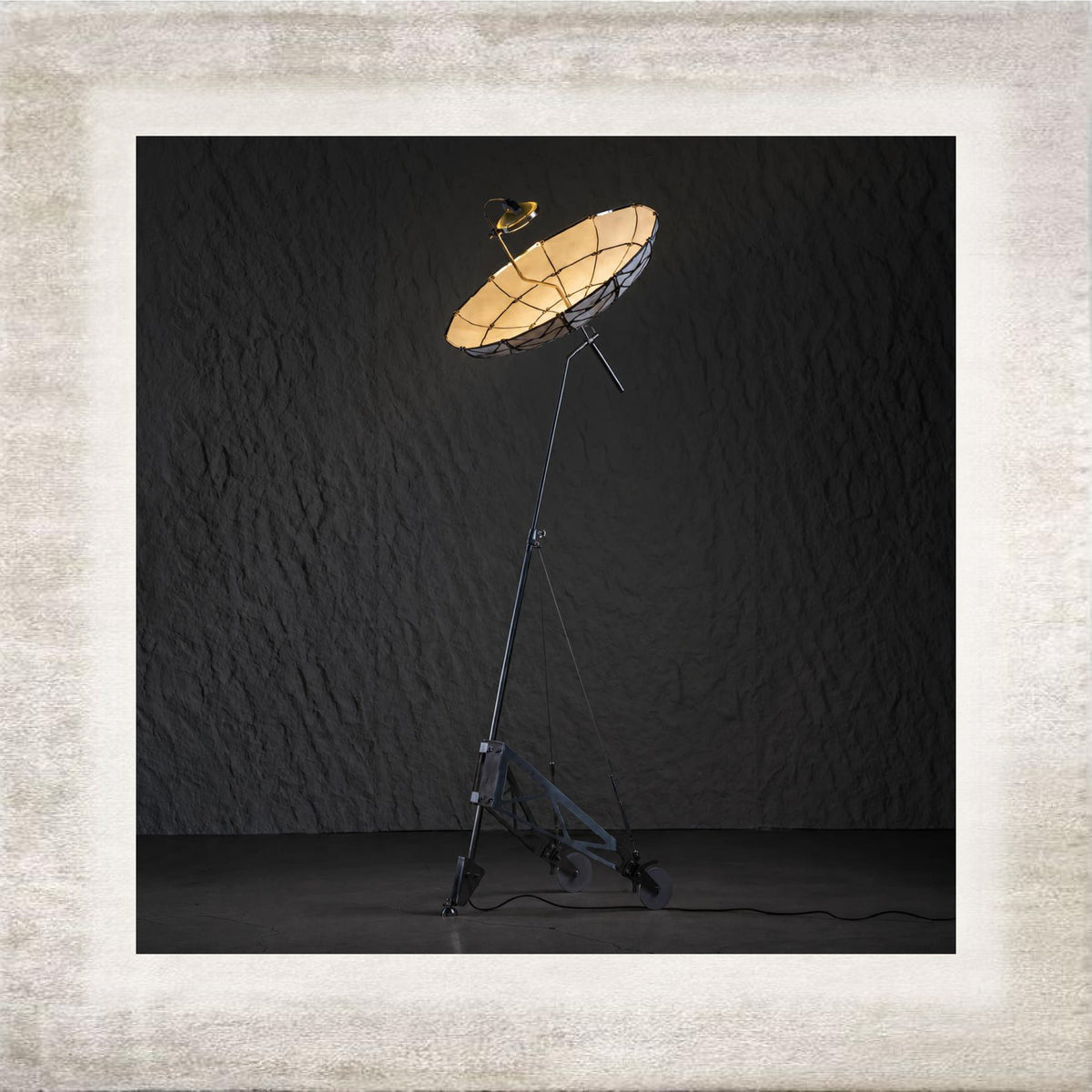 Orbita Parabolic Floor Lamp, main view